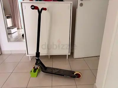 Professional stunt scooter
