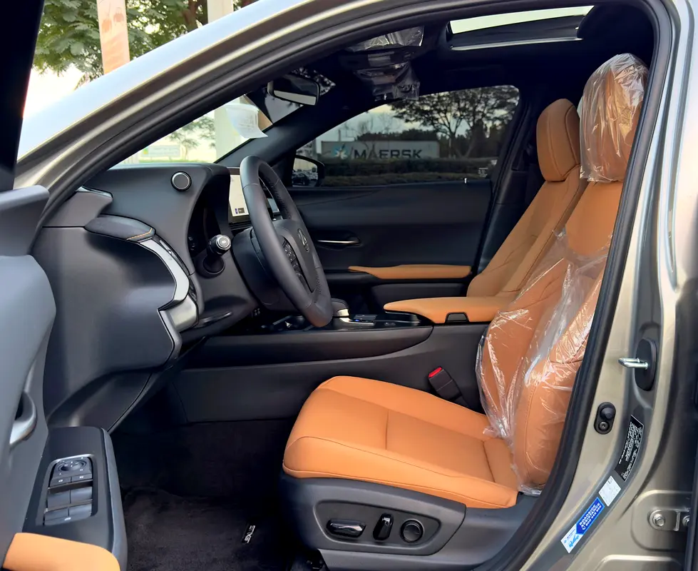 Lexus UX-Series 2025