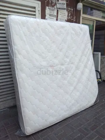King size 180x200cm mattress.  Soft and medium firm available.  Same day delivery available