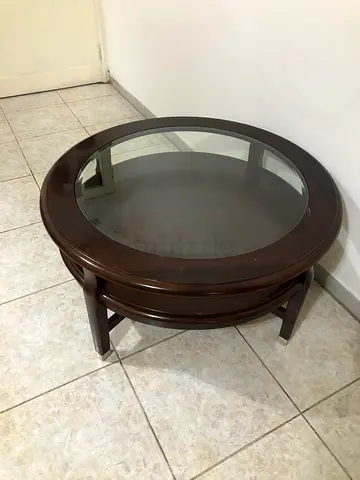 Elegant Round Coffee Table with Glass Top