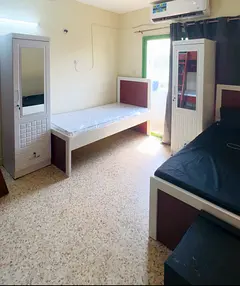 ONLY READY TO MOVE -KARAMA |EXECUTIVE BEDS | INDIAN SHARED !!