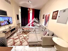 One bedroom apartment with a living room, two bathrooms, and a balcony, ready to move in A one-bedro