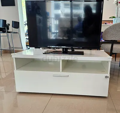 Samsung TV for sale