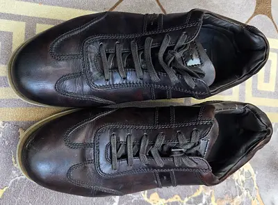 Elegant Men’s Shoe by Hugo Boss (Made in Italy) حذاء رجالي انيق