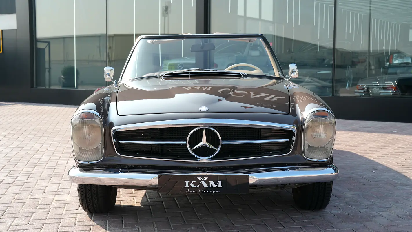 Mercedes-Benz SL-Class 1967 — photo 1 of 15