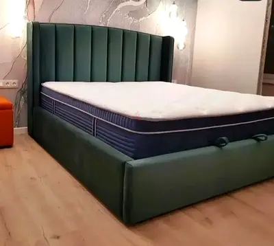 Luxurious King-Size Bed with Stylish Headboard