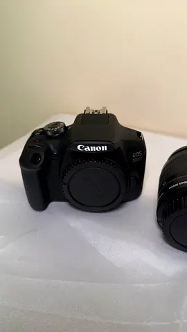 Canon EOS 2000D DSLR + 18-55mm Lens | Full Kit