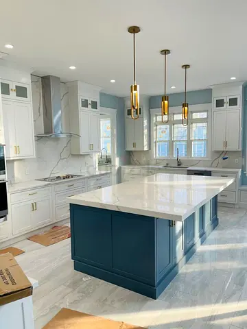 Stunning Modern Kitchen Island with Elegant Blue and White Finishes
