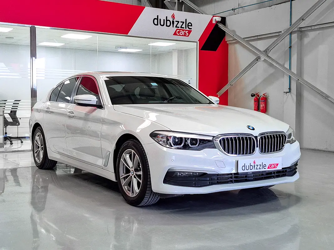 BMW 5-Series 2020 — photo 1 of 15