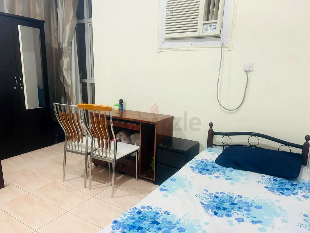 EXECUTIVE BEDSPACE AVAILABLE IN APARTMENT