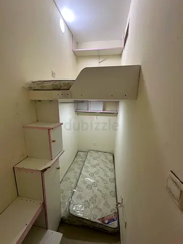Fully closed partition available in tecom Near DIC metro