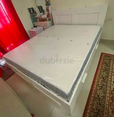 IKEA brimness king size bed with headboard+ 4 big storage drawers underneath with IKEA mattress