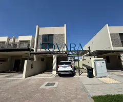 GENUINE RESALE | Rented | 3B | SPACIOUS LAYOUT R2EM | UNFURNISHED | Back to Back