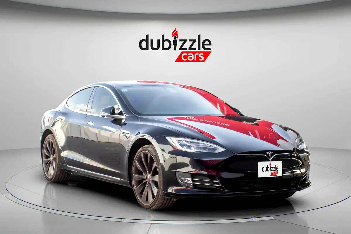 Tesla Model S 2018 — photo 1 of 17