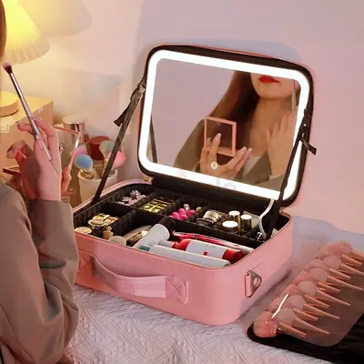 LED Travel Makeup Case with 4K Mirror (Rechargeable)