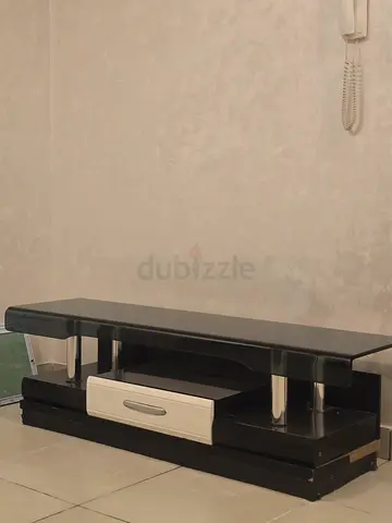 طاوله تلفزيون