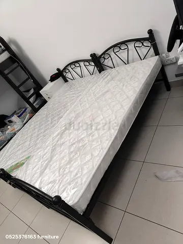Metal Bed Frame used new