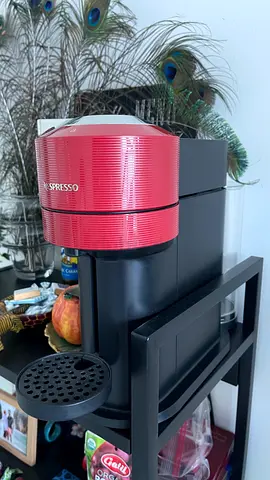 Nespresso Coffee Machine Vertuo Next in Red - Perfect Brew for Your Mornings