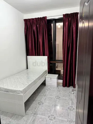 غرفة للايجار بشارع النجدة Room For Rent in Najda street