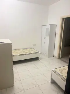 LADIES ONLY : Room for 2 ladies with bathroom Sheikh Zayed Road