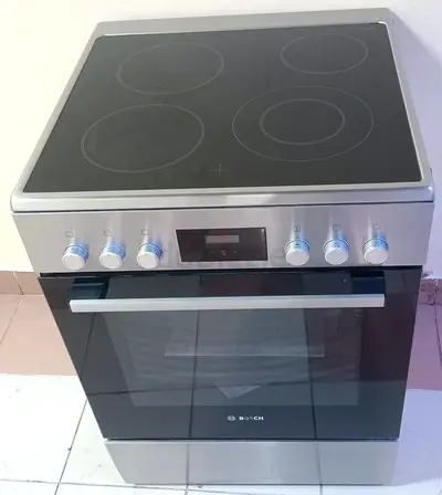 Bosch electric ceramic cooker latest model same like new condition 60/60 free delivery installation