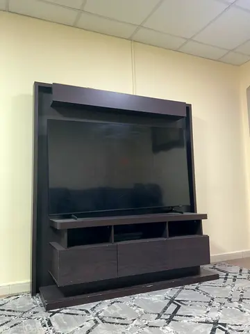Stylish TV shelf with Storage