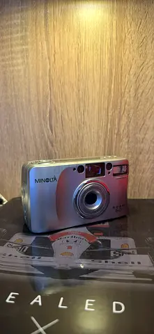 Minolta Zoom 60 – 35mm Point  Shoot Film Camera