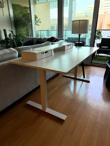 Computer/ study table - perfect condition - height adjustable - white color