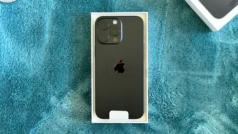 iPhone 16 Pro Max 1TB Black Like New 3 Month Apple Warranty