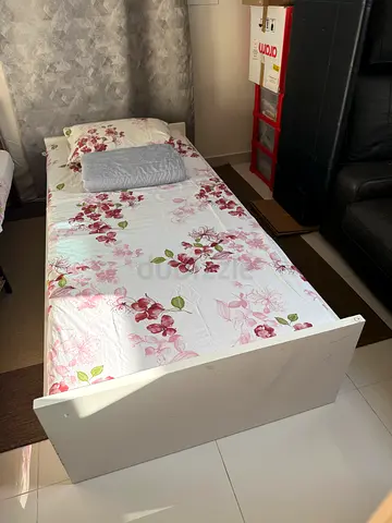 Comfortable Double Bed with Storage