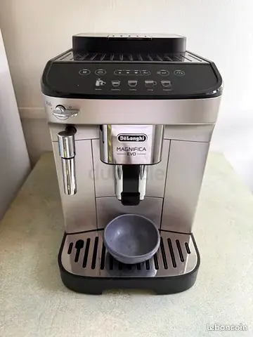DELONGHI Magnifica Evo Coffee Machine