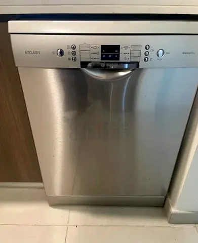 Bosch exclusive 3 rack dishwasher for sell