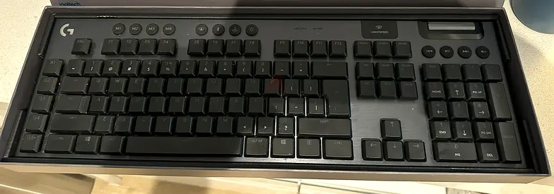 Logitech GAMING G915 Keyboard