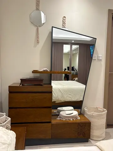 Stylish Wooden Dresser with Mirror