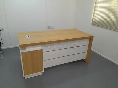 Executive table