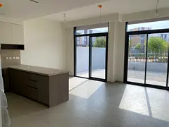 AVAILABLE | CORNER UNIT | 4BR + MAIDS | SINGLE ROW