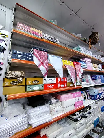 Supermarket Shelf Wall Gondola Shelving Wall Mounted Retail Shelving