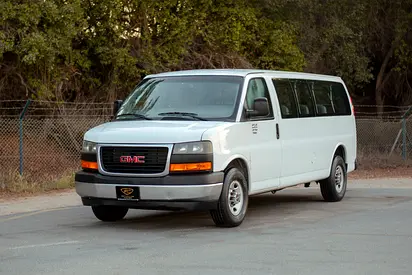 2019 | GMC Savana | 15-Seater Passenger Van | GCC Specs | Automatic | Ref#G49832