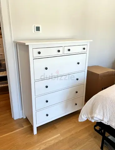 Storage drawer