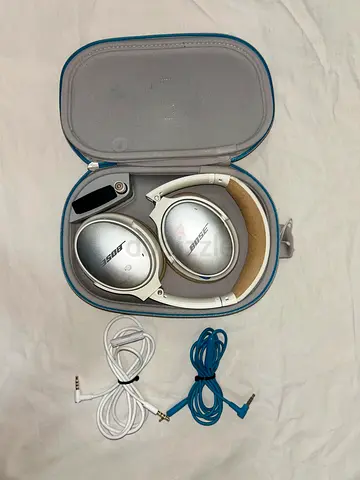 Bose QC25 Noise Cancelling Headphones – White (With Case)