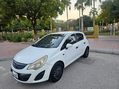 Opel Corsa 2013 ..GCC. LOW MILEAGE.. PASS IN RTA