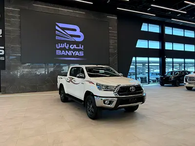 4X4 تويوتا هايلوكس دبل كابينة - بيك اب - قير عادي - موديل 2026 - ضمان الوكيل - جديدة