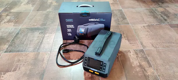 ToolkitRC M8DAC Heavy Duty 1200W 30A Battery Charger