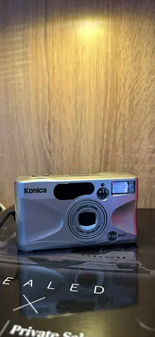 Konica Z-up 80E – 35mm Zoom Point  Shoot Film Camera
