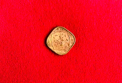 BRITISH INDIA 1/2 ANNA COIN YEAR 1943