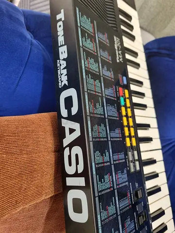 Casio Tone Bank Keyboard MA-201