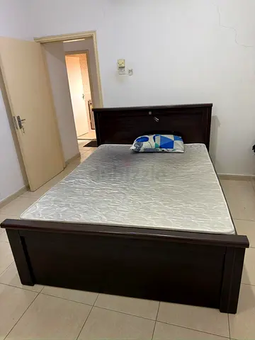 Comfortable Wooden Bed with Mattress