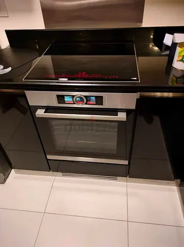 Bosch latest Built 8th Series Electric Oven and Induction Cooktop 60cm