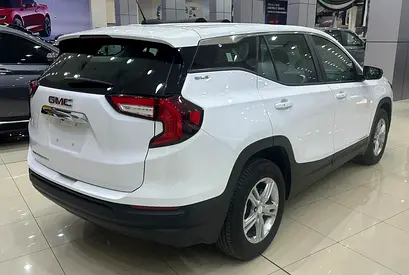 2024 GMC TERRAIN 照片 4