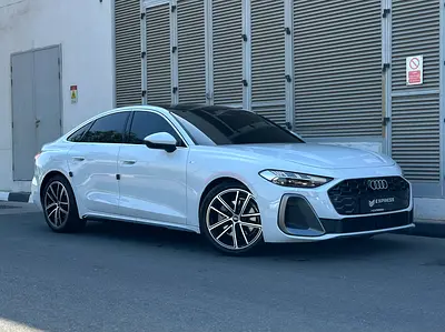 AUDI A5 40TFSI Quattro S-LINE 2025